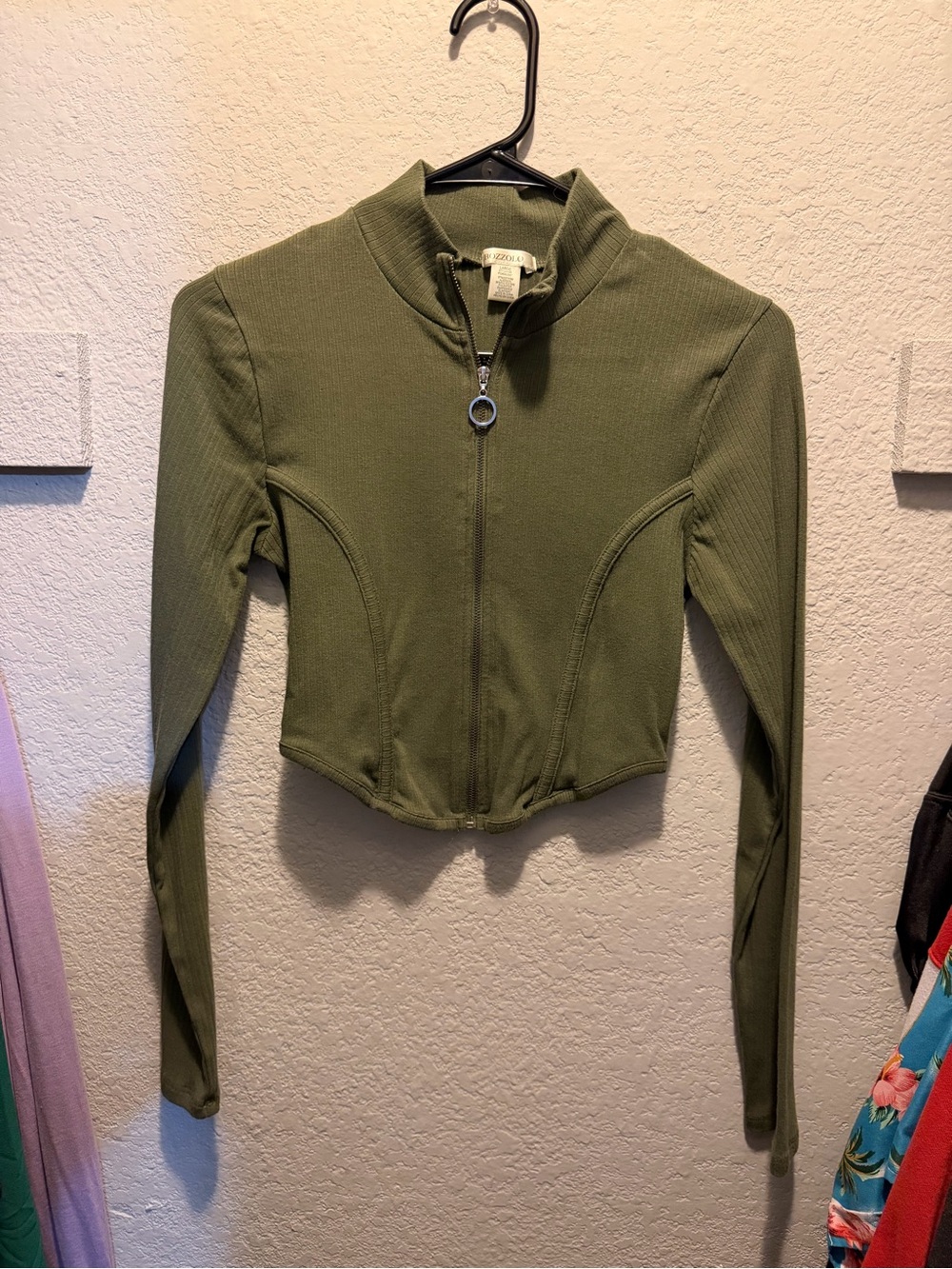 Bozzolo Olive Zip-Front Ribbed Long Sleeve Crop Top